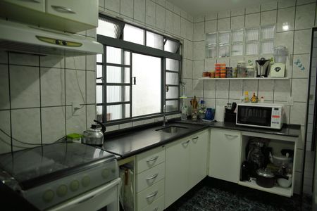 Casa à venda com 158m², 2 quartos e 1 vagaCozinha 