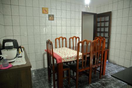 Casa à venda com 158m², 2 quartos e 1 vagaCopa/Cozinha 