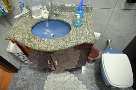 Casa à venda com 158m², 2 quartos e 1 vagaBanheiro 