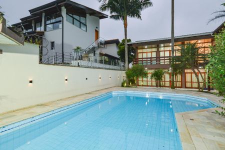 Casa à venda com 399m², 4 quartos e 6 vagasÁrea comum - Piscina