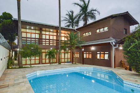 Casa à venda com 399m², 4 quartos e 6 vagasÁrea comum - Piscina