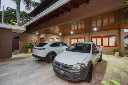 Casa à venda com 399m², 4 quartos e 6 vagasGaragem