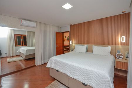 Casa à venda com 399m², 4 quartos e 6 vagasQuarto 1