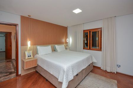 Casa à venda com 399m², 4 quartos e 6 vagasQuarto 1