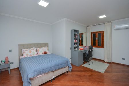 Casa à venda com 399m², 4 quartos e 6 vagasQuarto 2