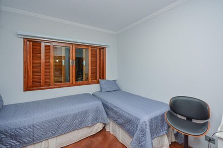 Casa à venda com 399m², 4 quartos e 6 vagasSuíte