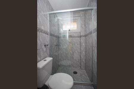 Banheiro de apartamento para alugar com 2 quartos, 52m² em Santo Antônio, Porto Alegre