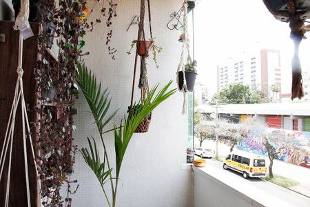 Apartamento à venda com 75m², 2 quartos e sem vagaVaranda