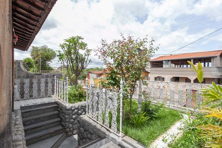 Casa à venda com 240m², 3 quartos e 4 vagasEntrada