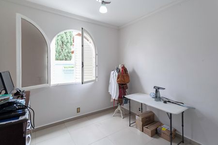 Casa à venda com 240m², 3 quartos e 4 vagasQuarto 2