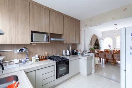 Casa à venda com 240m², 3 quartos e 4 vagasCozinha