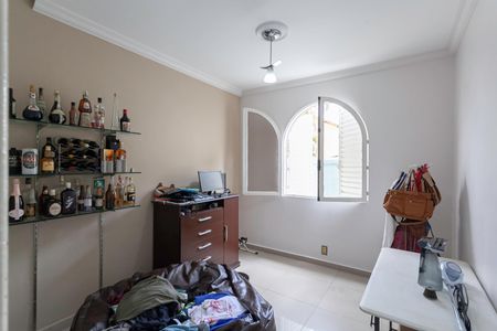 Casa à venda com 240m², 3 quartos e 4 vagasQuarto 2