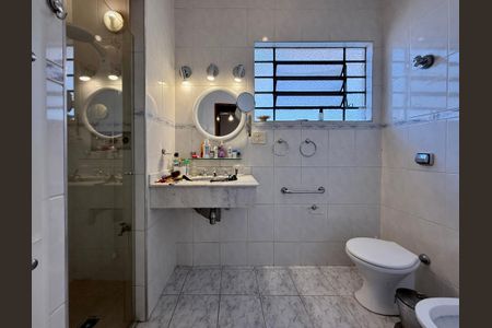 Casa para alugar com 188m², 3 quartos e 2 vagasBanheiro Suíte