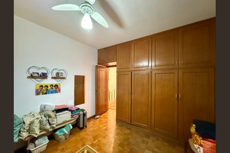 Casa para alugar com 188m², 3 quartos e 2 vagasQuarto 2