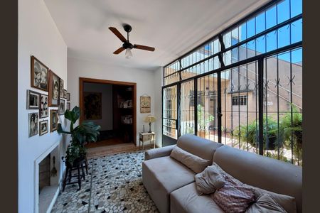 Casa para alugar com 188m², 3 quartos e 2 vagasSala 