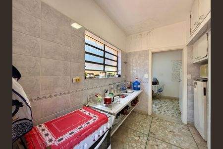 Casa para alugar com 188m², 3 quartos e 2 vagasCozinha 