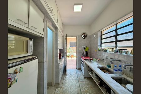 Casa para alugar com 188m², 3 quartos e 2 vagasCozinha 