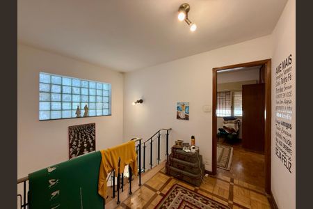 Casa para alugar com 188m², 3 quartos e 2 vagasCorredor Quartos 