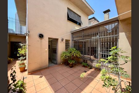 Casa para alugar com 188m², 3 quartos e 2 vagasQuintal 