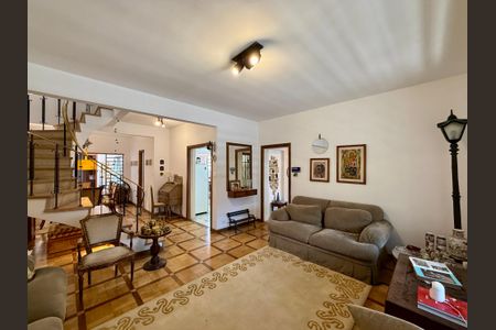 Casa para alugar com 188m², 3 quartos e 2 vagasSala 