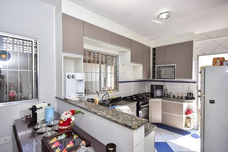 Casa à venda com 320m², 3 quartos e 2 vagasCozinha