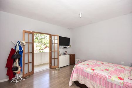 Casa à venda com 320m², 3 quartos e 2 vagasQuarto 3