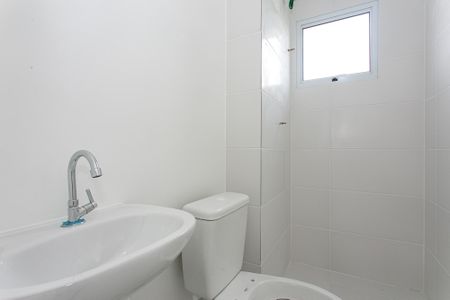Apartamento à venda com 45m², 2 quartos e sem vaga Apartamento à venda com 45m², 2 quartos e sem vagaBanheiro
