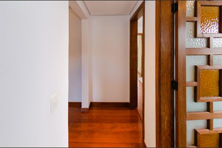 Apartamento à venda com 260m², 5 quartos e 3 vagasCorredor