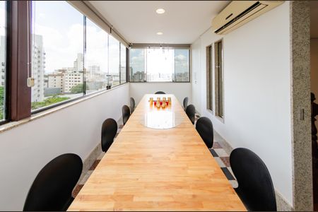 Apartamento à venda com 260m², 5 quartos e 3 vagasÁrea gourmet