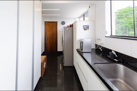 Apartamento à venda com 260m², 5 quartos e 3 vagasÁrea de serviço