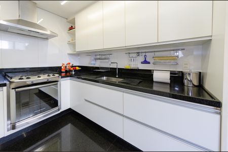 Apartamento à venda com 260m², 5 quartos e 3 vagasCozinha