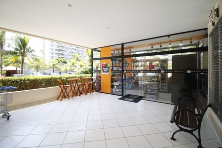 Apartamento à venda com 67m², 2 quartos e 1 vagamercado