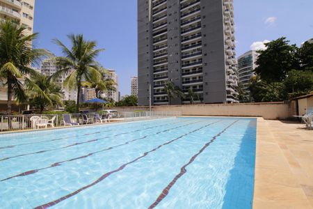 Apartamento à venda com 67m², 2 quartos e 1 vagaÁrea comum - Piscina