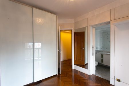 Apartamento para alugar com 200m², 3 quartos e 3 vagasSuíte 3