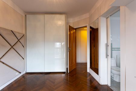 Apartamento para alugar com 200m², 3 quartos e 3 vagasSuíte 3
