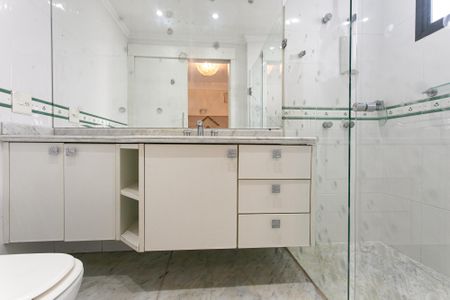 Apartamento para alugar com 200m², 3 quartos e 3 vagasSuíte 3