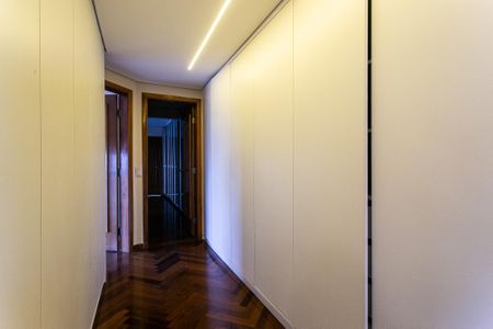 Apartamento para alugar com 200m², 3 quartos e 3 vagasCorredor