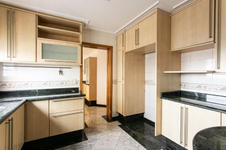 Apartamento para alugar com 200m², 3 quartos e 3 vagasCozinha