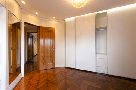 Apartamento para alugar com 200m², 3 quartos e 3 vagasSuíte 2