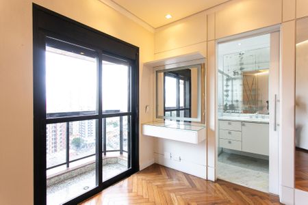 Apartamento para alugar com 200m², 3 quartos e 3 vagasSuíte 2