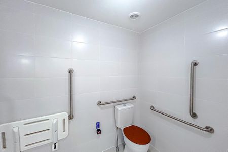 Banheiro de kitnet/studio para alugar com 1 quarto, 29m² em Tatuapé, São Paulo