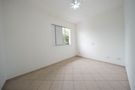 Quarto 2 de casa de condomínio para alugar com 2 quartos, 75m² em Vila Talarico, São Paulo