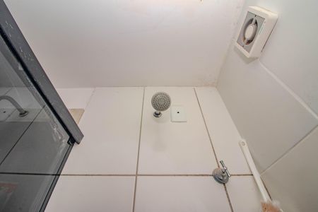 Apartamento à venda com 51m², 2 quartos e 1 vaga Apartamento à venda com 51m², 2 quartos e 1 vagaBanheiro Social