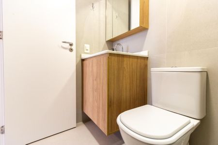 Apartamento para alugar com 70m², 2 quartos e 1 vaga Apartamento para alugar com 70m², 2 quartos e 1 vagaBanheiro da Suíte