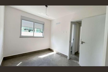 Apartamento à venda com 4 quartos, 118m² em Castelo, Belo Horizonte
