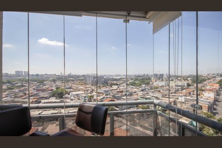 Apartamento à venda com 47m², 2 quartos e 1 vaga Apartamento à venda com 47m², 2 quartos e 1 vagaVaranda