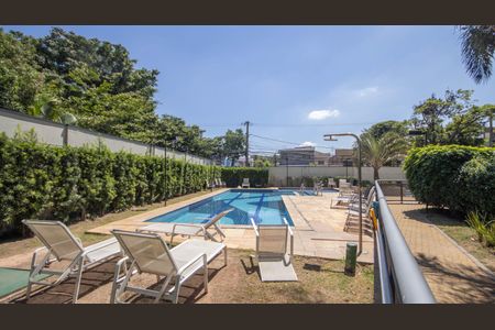 Apartamento à venda com 47m², 2 quartos e 1 vaga Apartamento à venda com 47m², 2 quartos e 1 vagaÁrea comum - Piscina