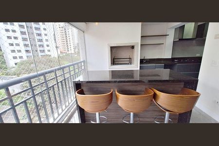 Apartamento à venda com 142m², 3 quartos e 4 vagas
