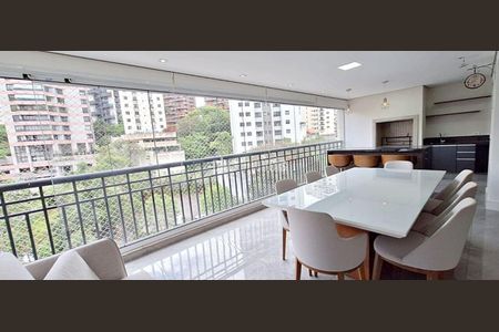 Apartamento à venda com 142m², 3 quartos e 4 vagas