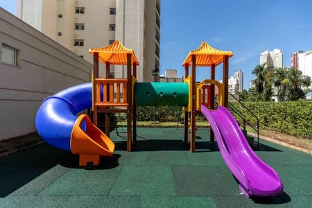 Apartamento à venda com 142m², 3 quartos e 4 vagas